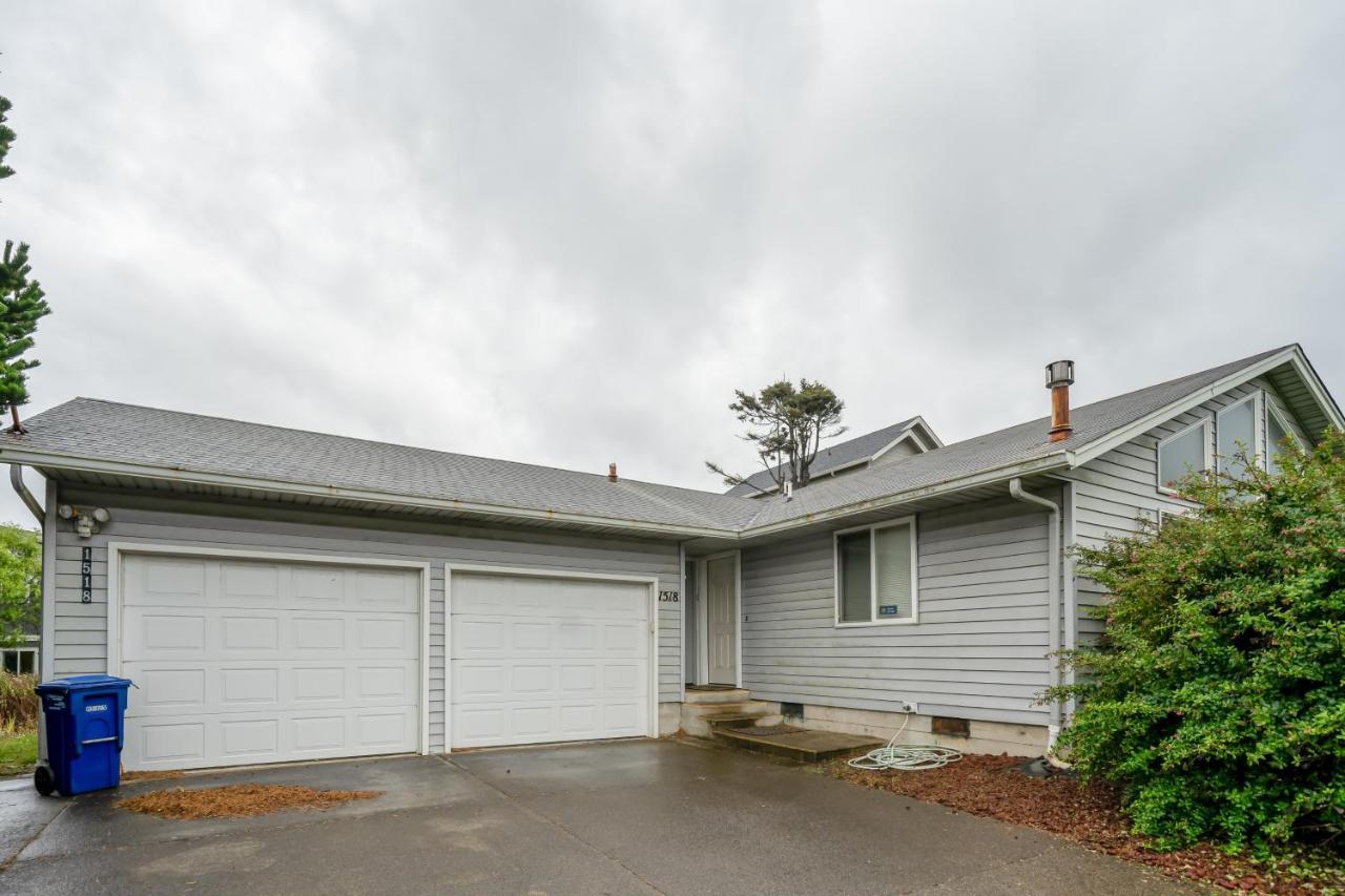 Captain Bill'S Beachhouse Lincoln City Exterior foto